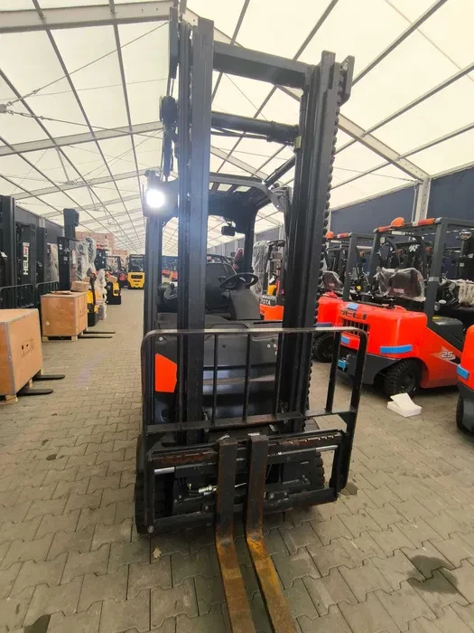 LINDE H16T-01_5.webp
