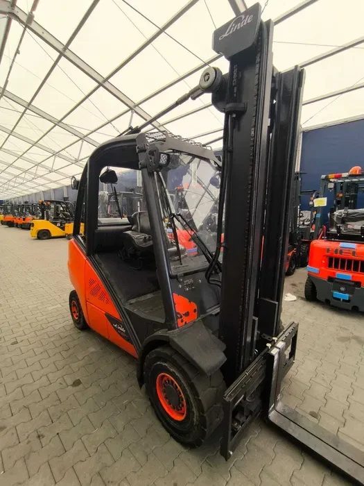 LINDE H30T-02_4.webp