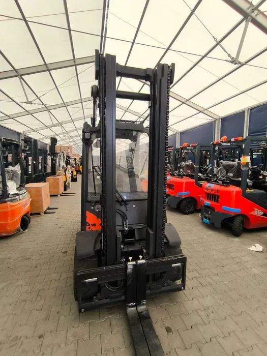 LINDE H30T-02_5.webp